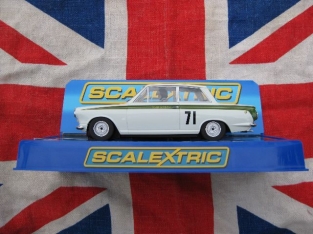 ScaleXtric C2913  Ford Lotus Cortina